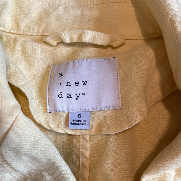 Universal Thread | Butter Yellow Linen Trench Coat Jacket - Picture 4 of 8
